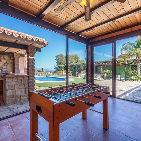 Villa Buenavista - Sea View, Private Heated Pool, Spa, 5 Bedrooms *