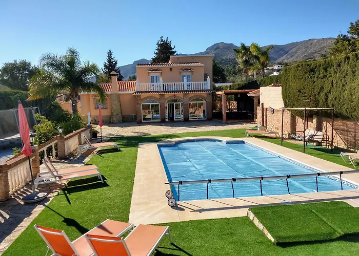 Buenavista - Sea View, Private Heated Pool, Spa, 5 Bedrooms Villa Málaga