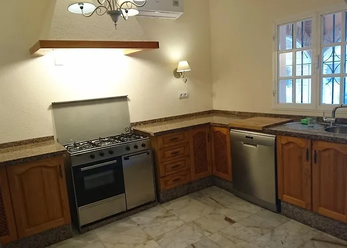 Buenavista - Sea View, Private Heated Pool, Spa, 5 Bedrooms