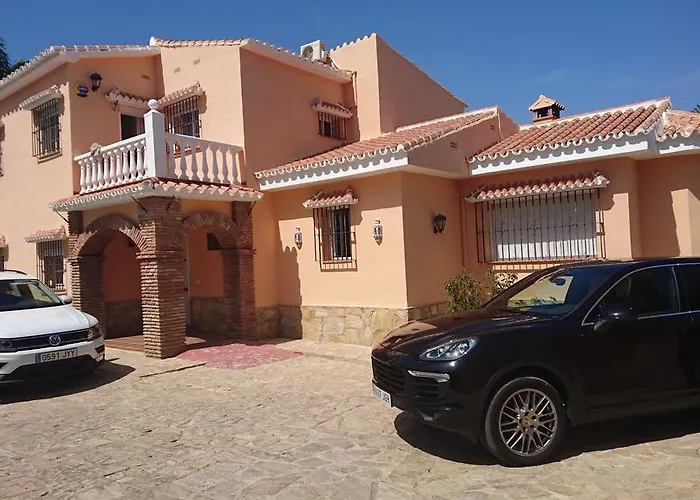 Villa Buenavista - Sea View, Private Heated Pool, Spa, 5 Bedrooms Málaga